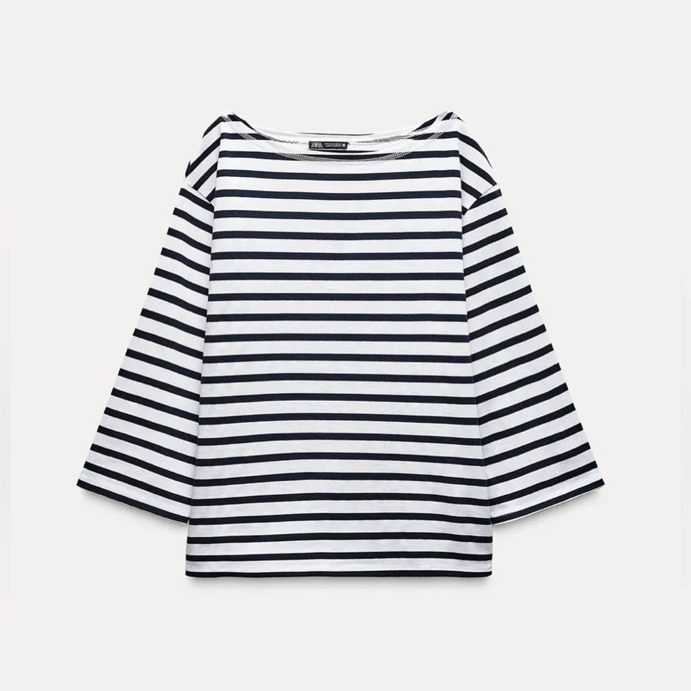 ZARA BOATNECK T-SHIRT
Color: ECRU/ NAVY  * Size: M